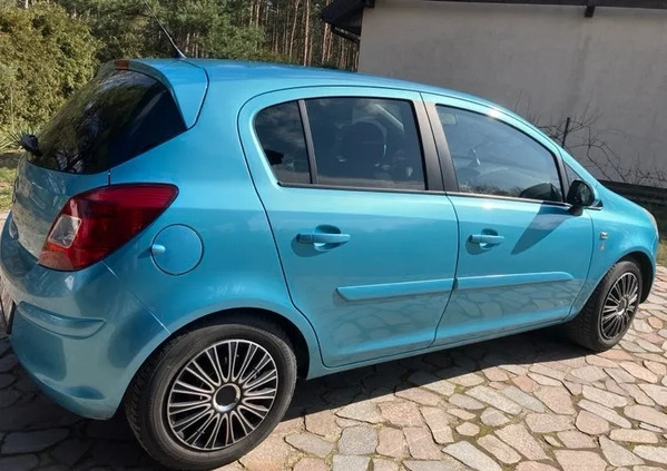 Opel Corsa cena 22000 przebieg: 108267, rok produkcji 2011 z Toruń małe 326